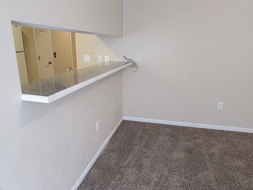 4th image of 100 Patriot Commons Way #401