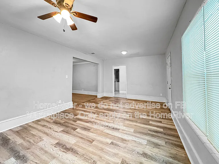 5206 N 15th St — Photo 8