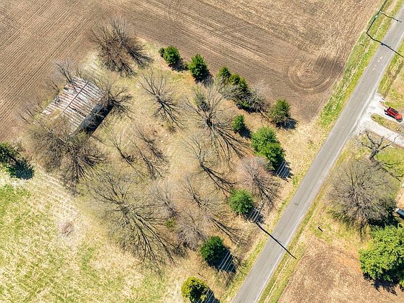 3rd image of 7032 E Walnut Rd