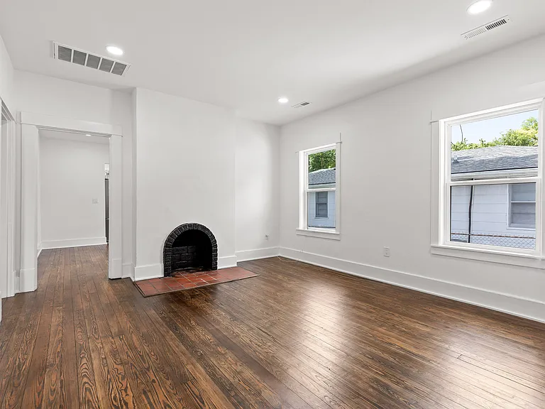 1308 S Lyerly St — Photo 7