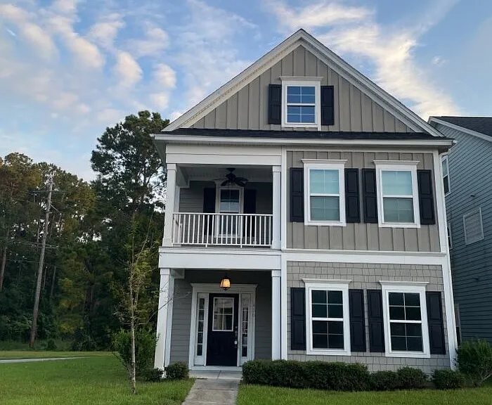 430 Forsythia Ave — Photo 1