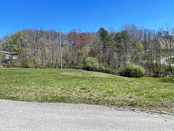 5th image of 38 Meadow Trl