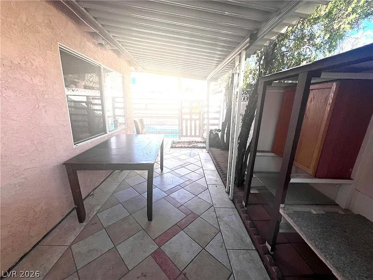 7054 Fenway Ave — Photo 31