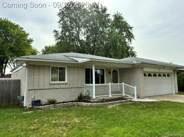 41654 Harvard Dr, Sterling Heights, MI 48313