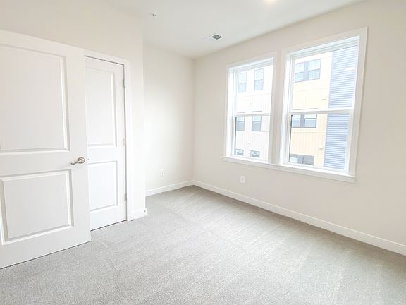 4th image of 43091 Wynridge Dr