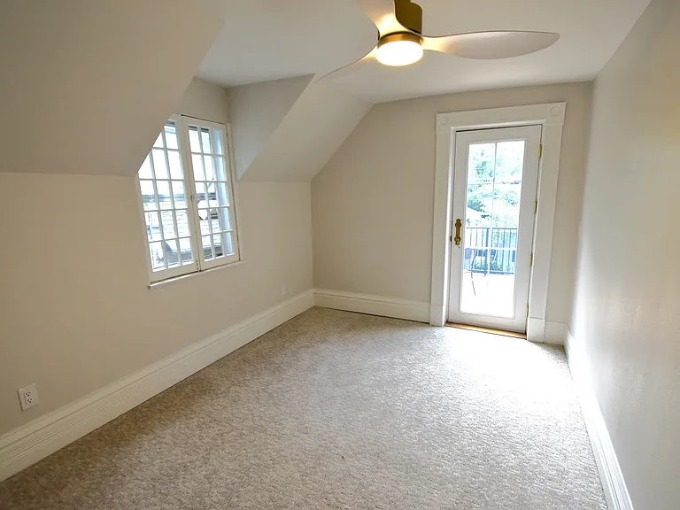 2105 S Fillmore St — Photo 41