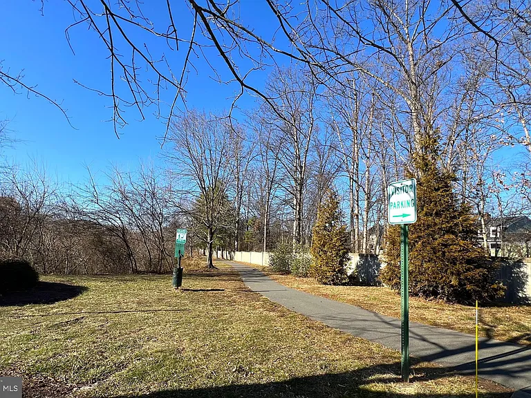 12919 Alton Sq #112 — Photo 34