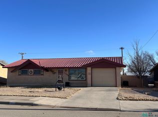 1703 S 21st St, Artesia, NM 88210