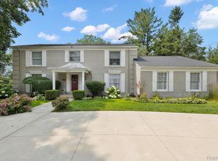 5042 Chain Bridge Rd, Bloomfield Hills, MI 48304