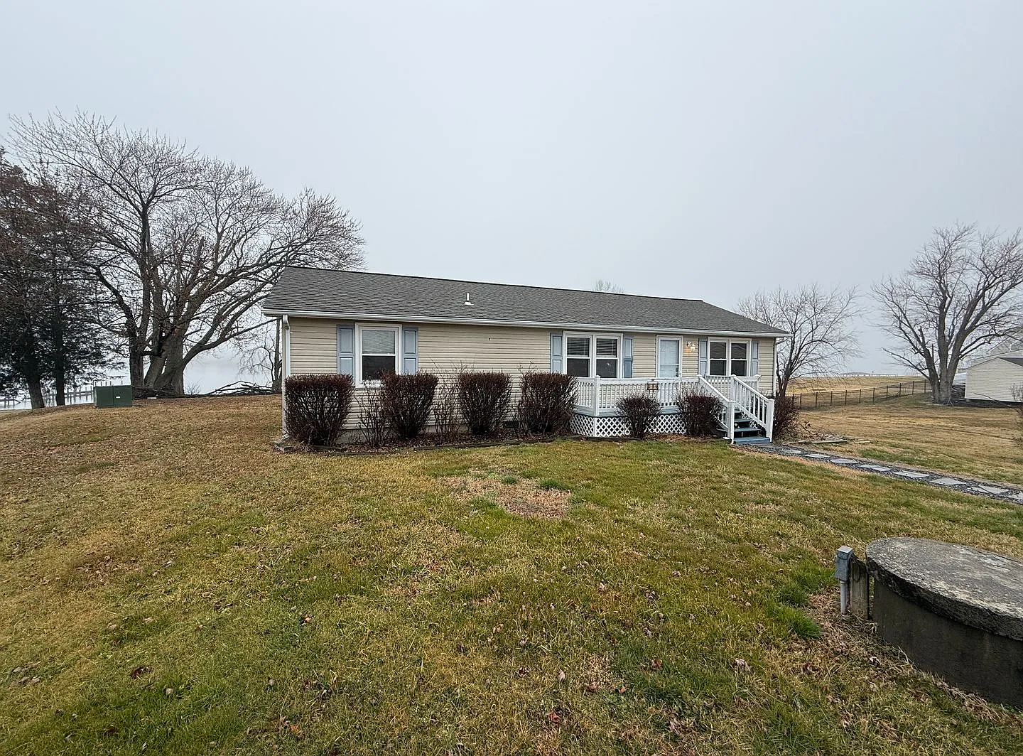 Waterfront Gem with amazing views! — Photo 4