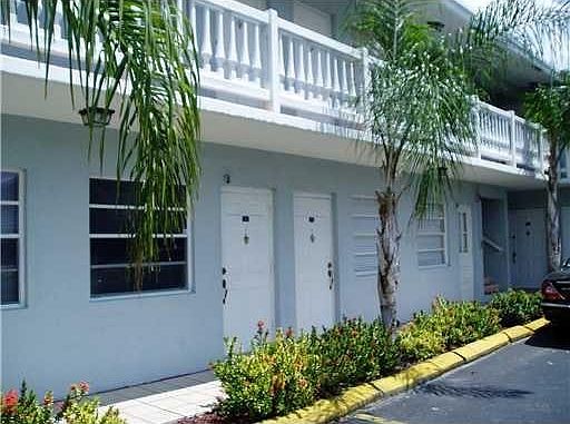 5th image of 4051 NE 13th Ave APT 51