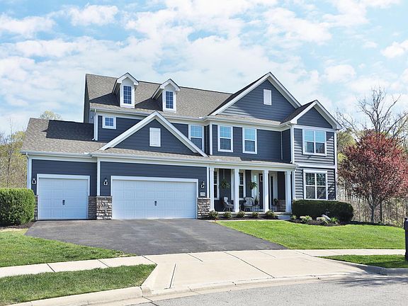 3rd image of 2590 Edgehill Dr