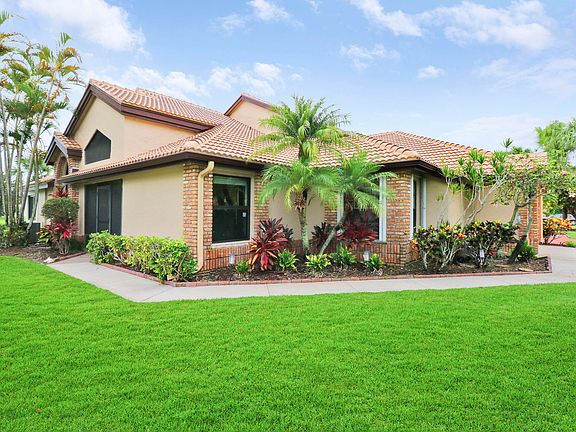 3rd image of 8069 Cassia Drive