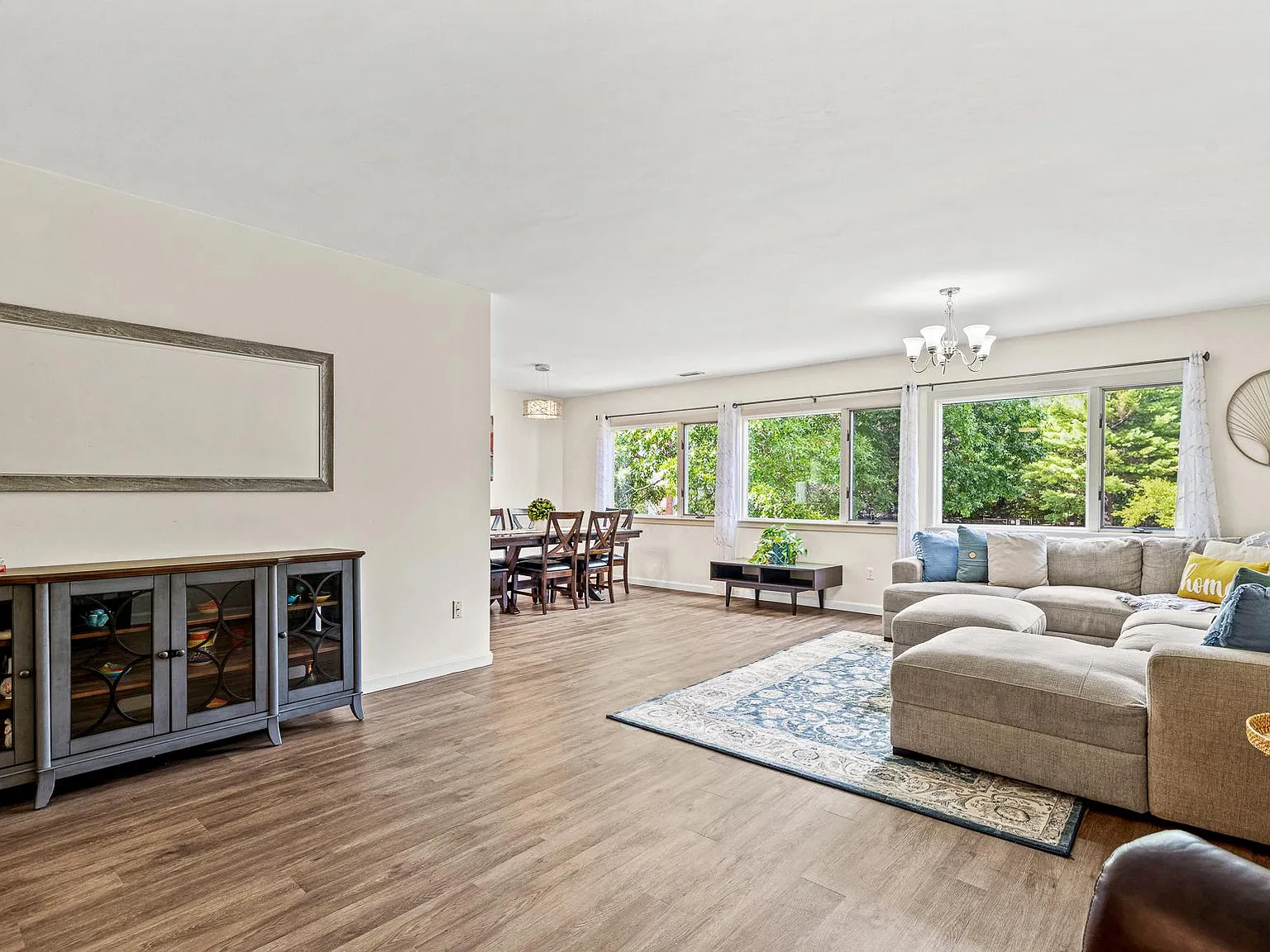 65 Edward Dr — Photo 4