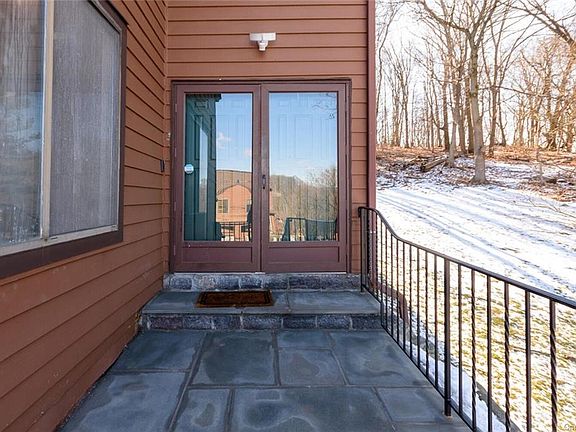 4th image of 40 Sunnyside Pl