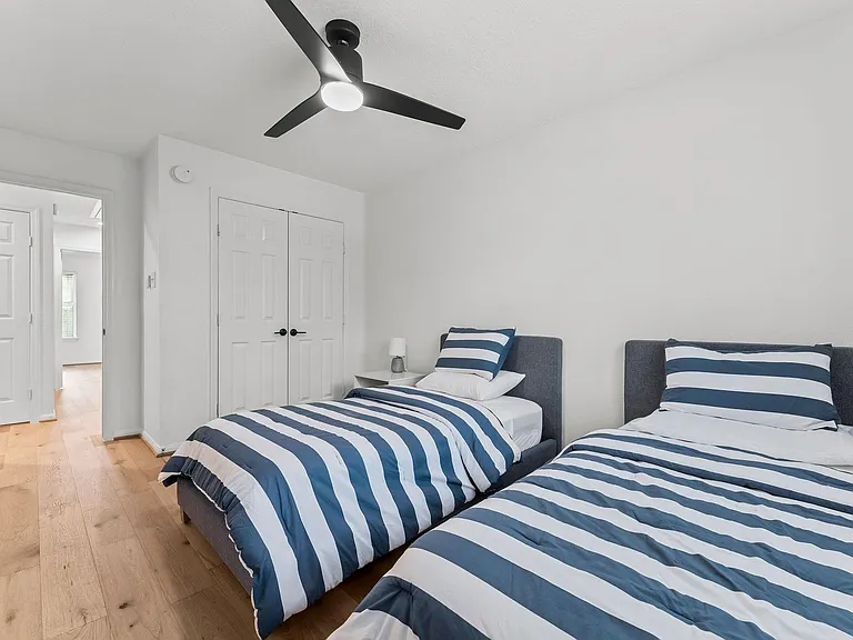 7 S Avonlea Cir — Photo 23