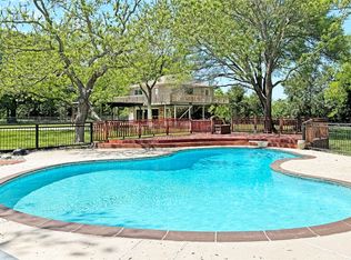 260 Robinson Rd, Seagoville, TX 75159