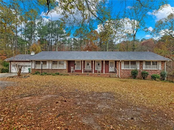 2731 River Rd, Ellenwood, GA 30294
