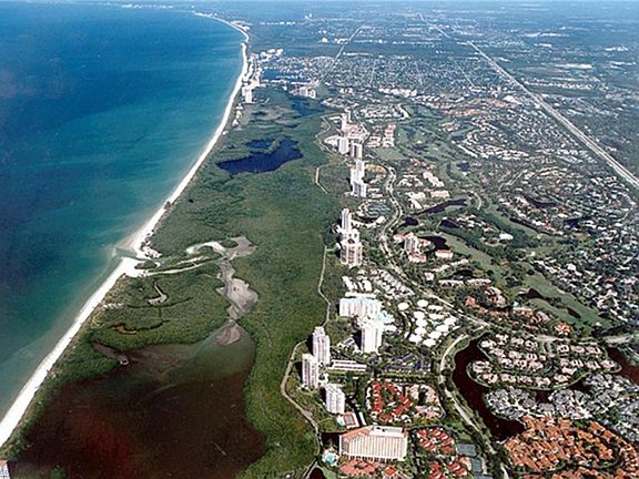 4th image of 7048 Pelican Bay Blvd
