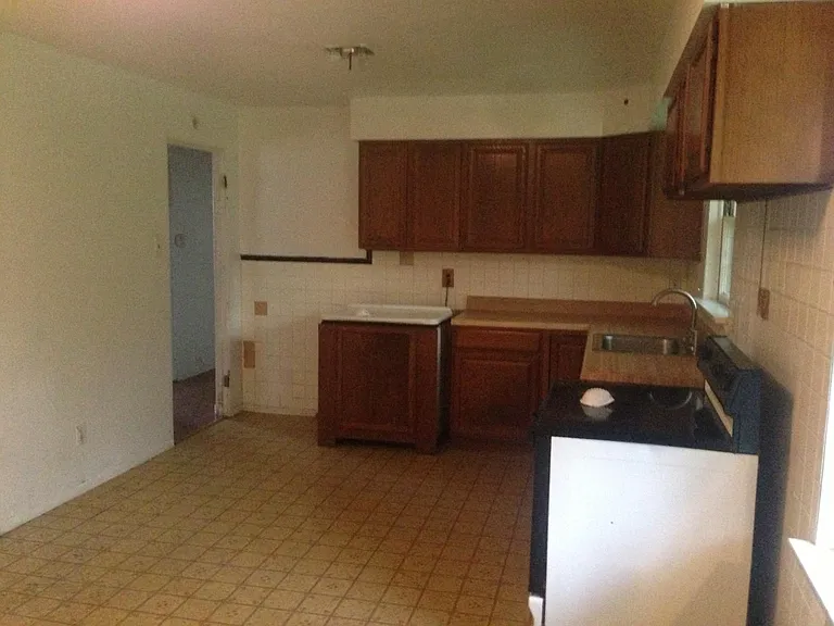 11205 Old Halls Ferry Rd — Photo 5