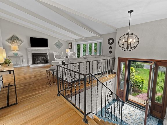 3rd image of 45 Wachusett Ave