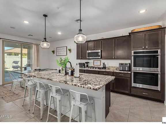 3rd image of 16846 W Molly Ln