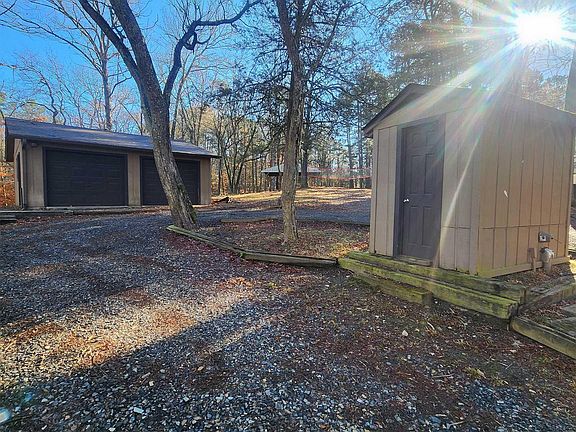 4th image of 627 Polk Rd #412