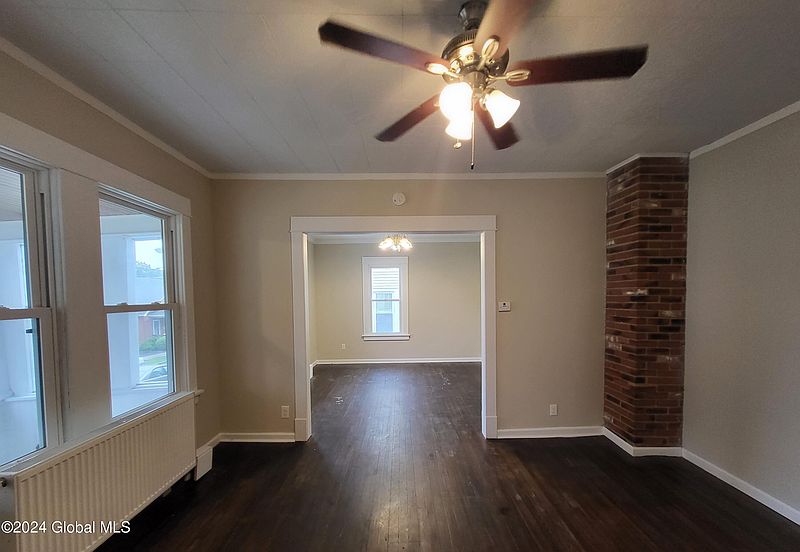 4th image of 1625 6th Street