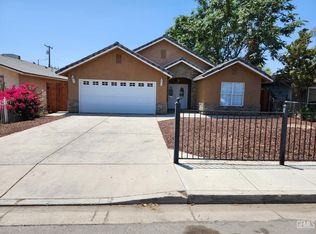 609 Dover St, Delano, CA 93215