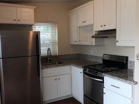 3rd image of 5081 Lotus St APT 6