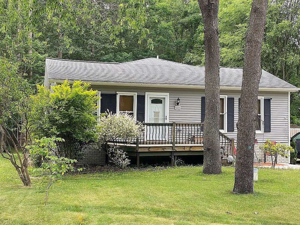601 Sands St, Pentwater, MI 49449 Zillow