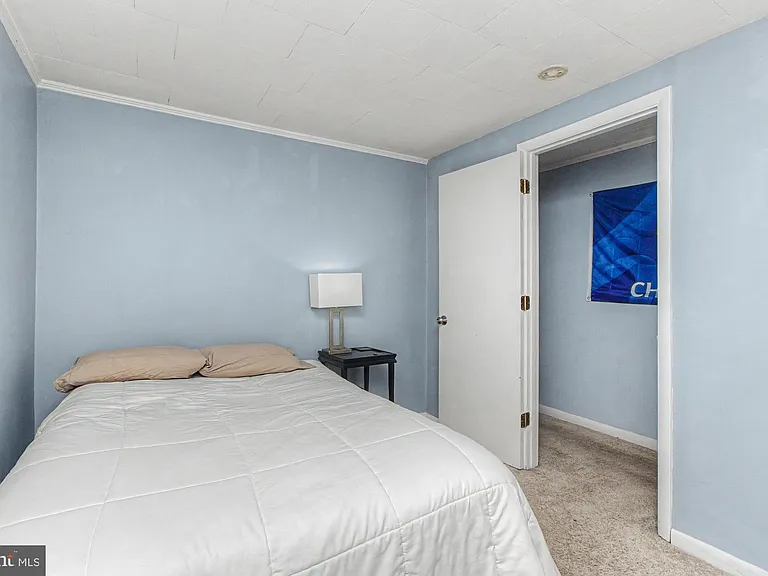 1303 Clarkson St — Photo 31