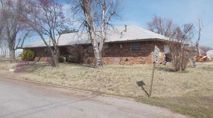 2nd image of 401 Bryan Ave
