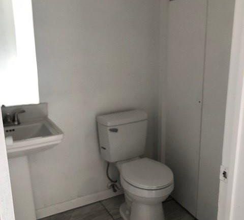Half bath down stairs