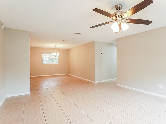 5th image of 10918 Key Coral Dr