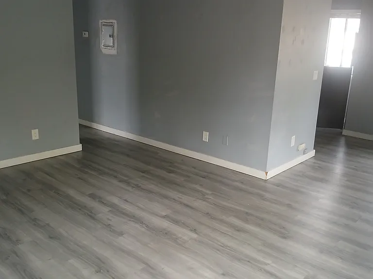 2415 W St #6 — Photo 6