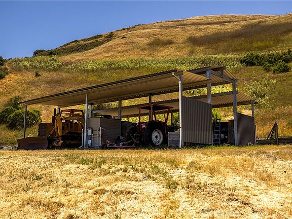 5th image of 680 Spring Canyon Ln