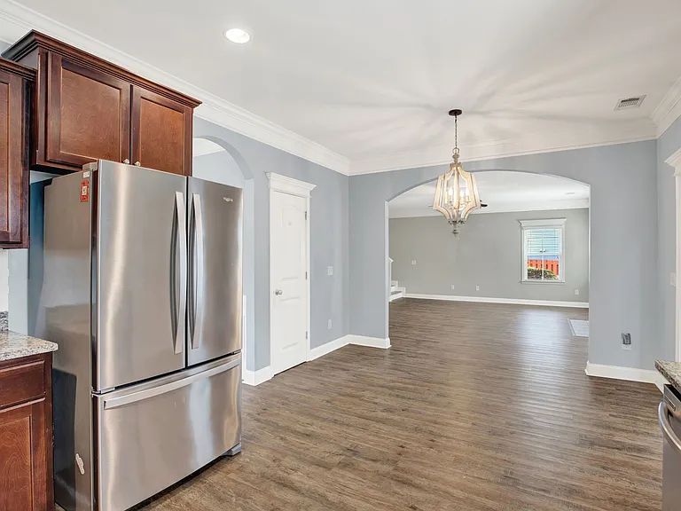 135 Bowridge Dr — Photo 33