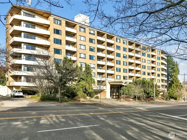 4545 Sand Point Way NE #207, Seattle, WA 98105