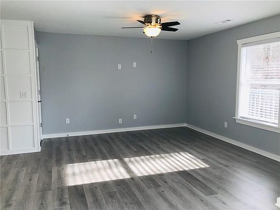 5th image of 11 Alyce Ln