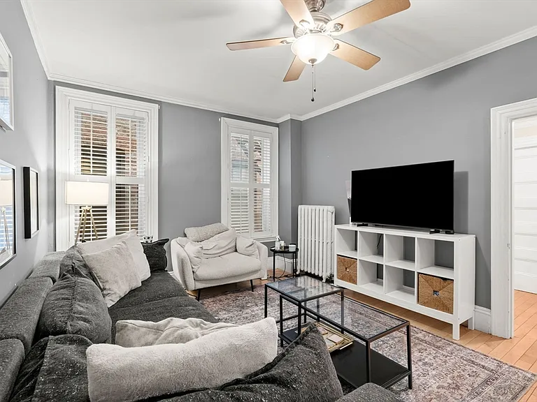 386 Commonwealth Ave #23 — Photo 1