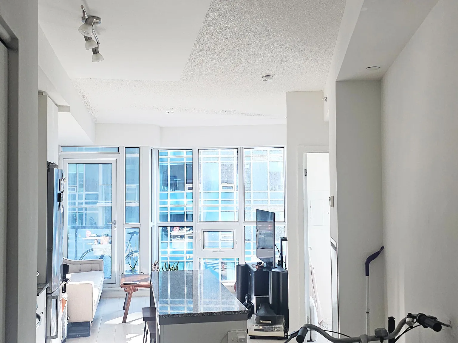 1 bed, $2,395 — Photo 3