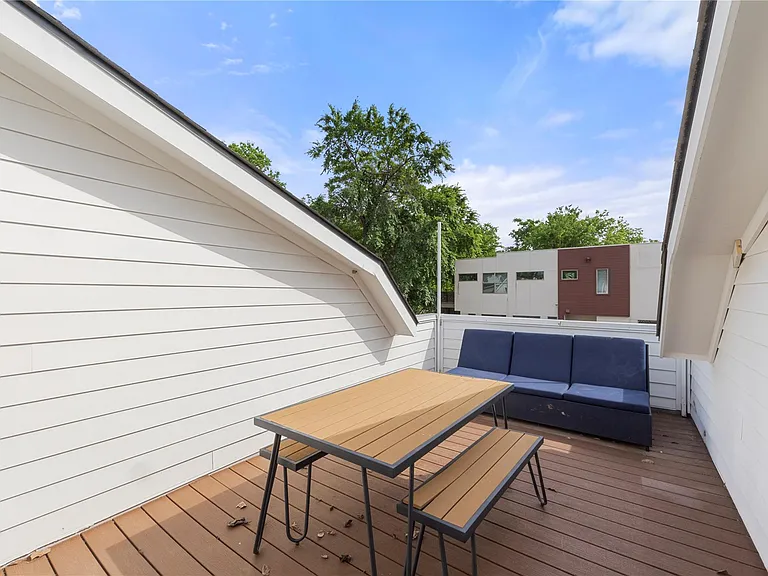 1129 Henninger St #B — Photo 25