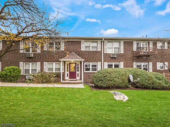 100 Pierson Miller Dr #1, Pompton Lakes Boro, NJ 07442