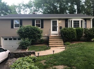 49 Upland St, Auburn, MA 01501