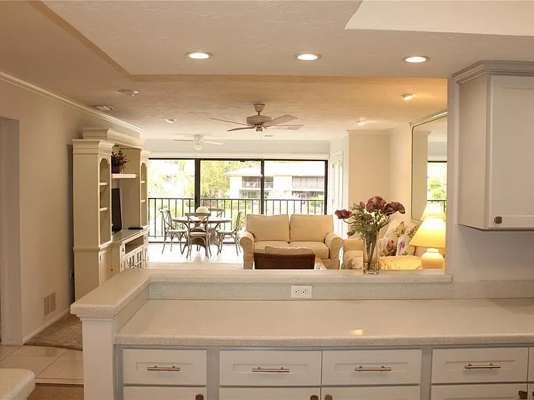 6472 Seagull Dr #306 — Photo 6