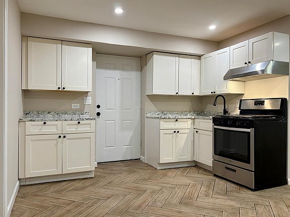 2nd image of 172 Seymour Ave Floor 1