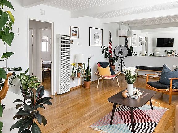 3rd image of 2621 6th St APT 5