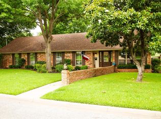 1506 Ridgeway Dr, Sherman, TX 75092
