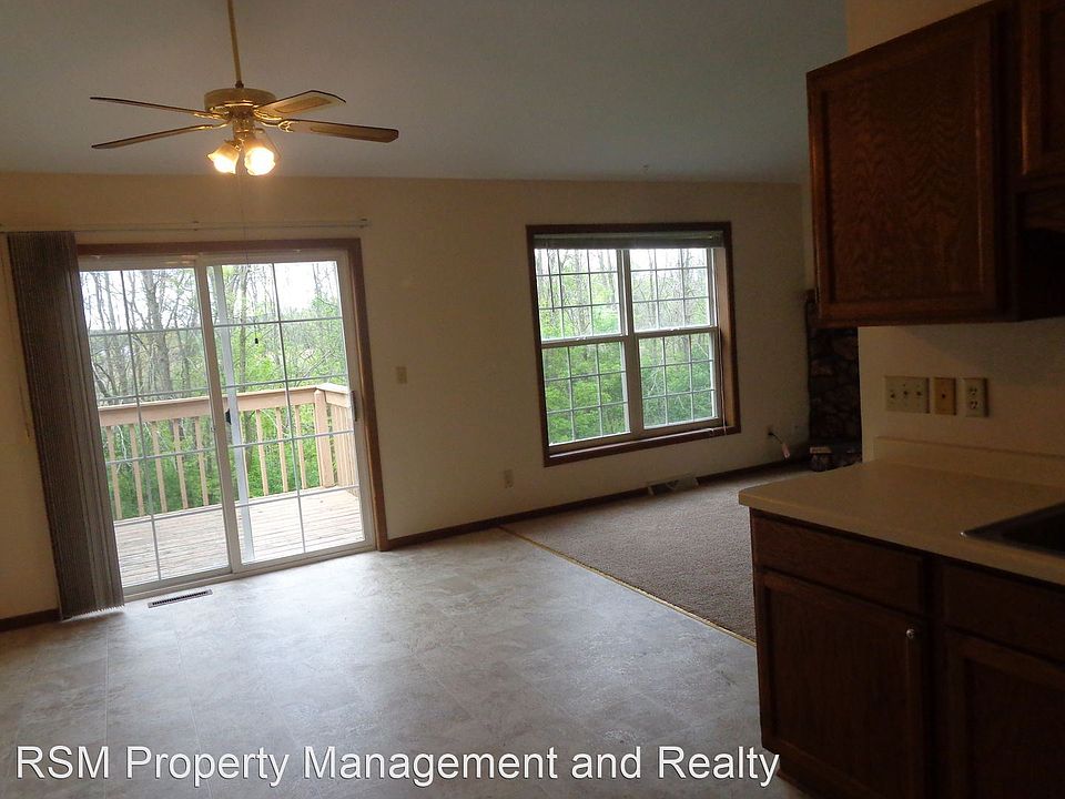 1st image of 3413 Stanford Ln